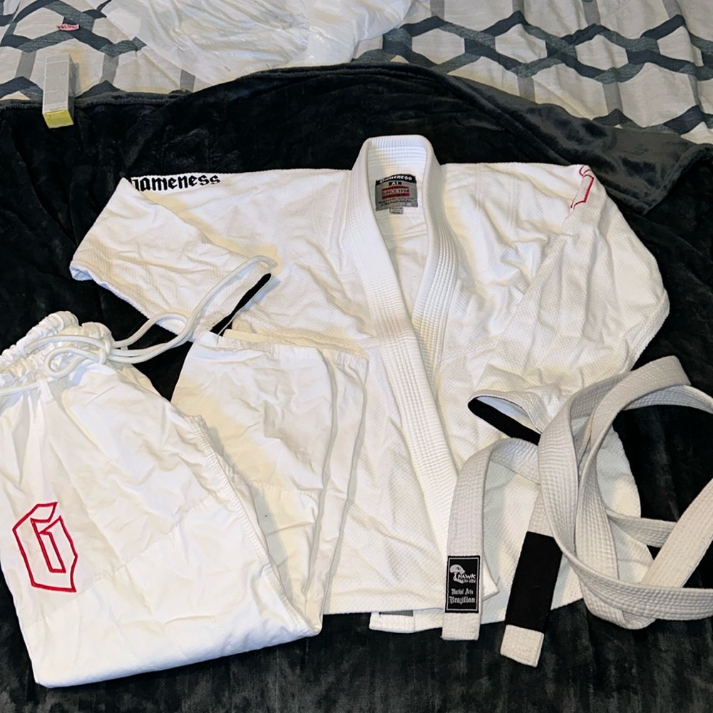 Men’s BJJ GAMENESS GI size A1